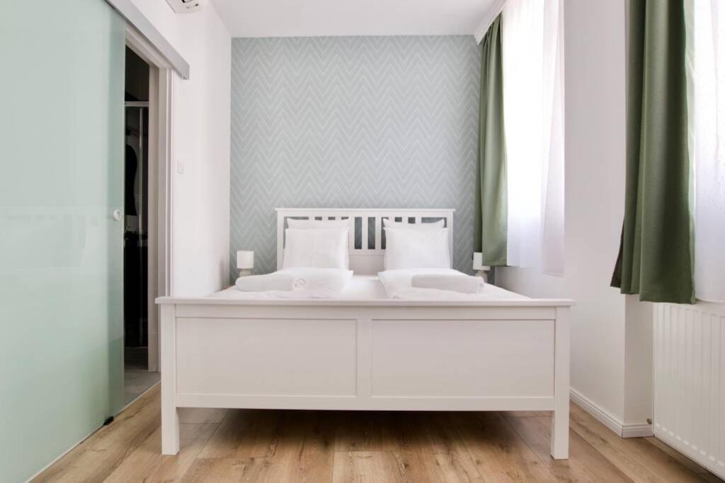 Premium Apartment By Hi5-Vaci Str. 3 Bedroom Budapesta Exterior foto
